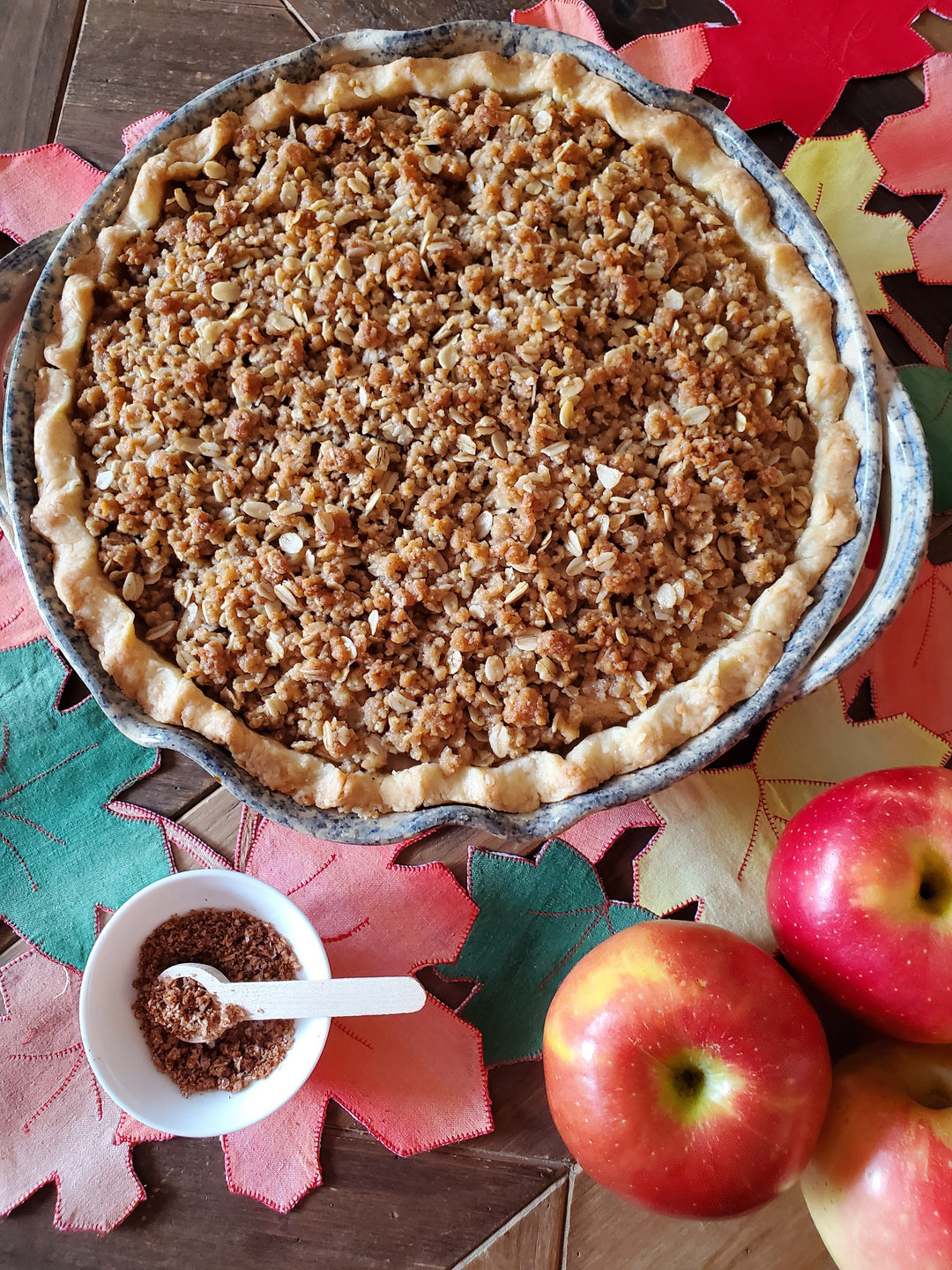 Streusel Crunch Apple Pie